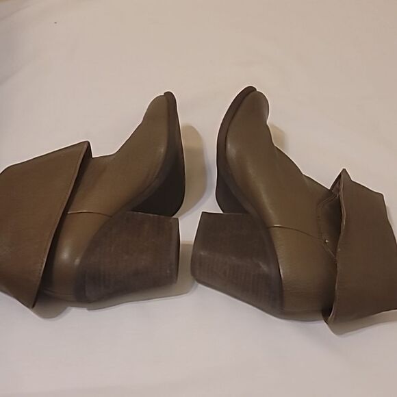 Lucky Brand “Ethann” Foldover Shaft Leather Bootie size 7.5 - Picture 4 of 8